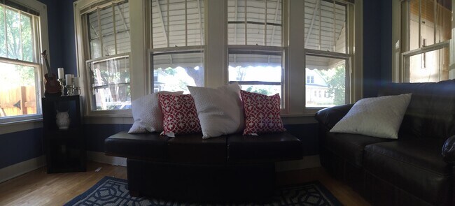 Building Photo - 1615 6th Street Northeast