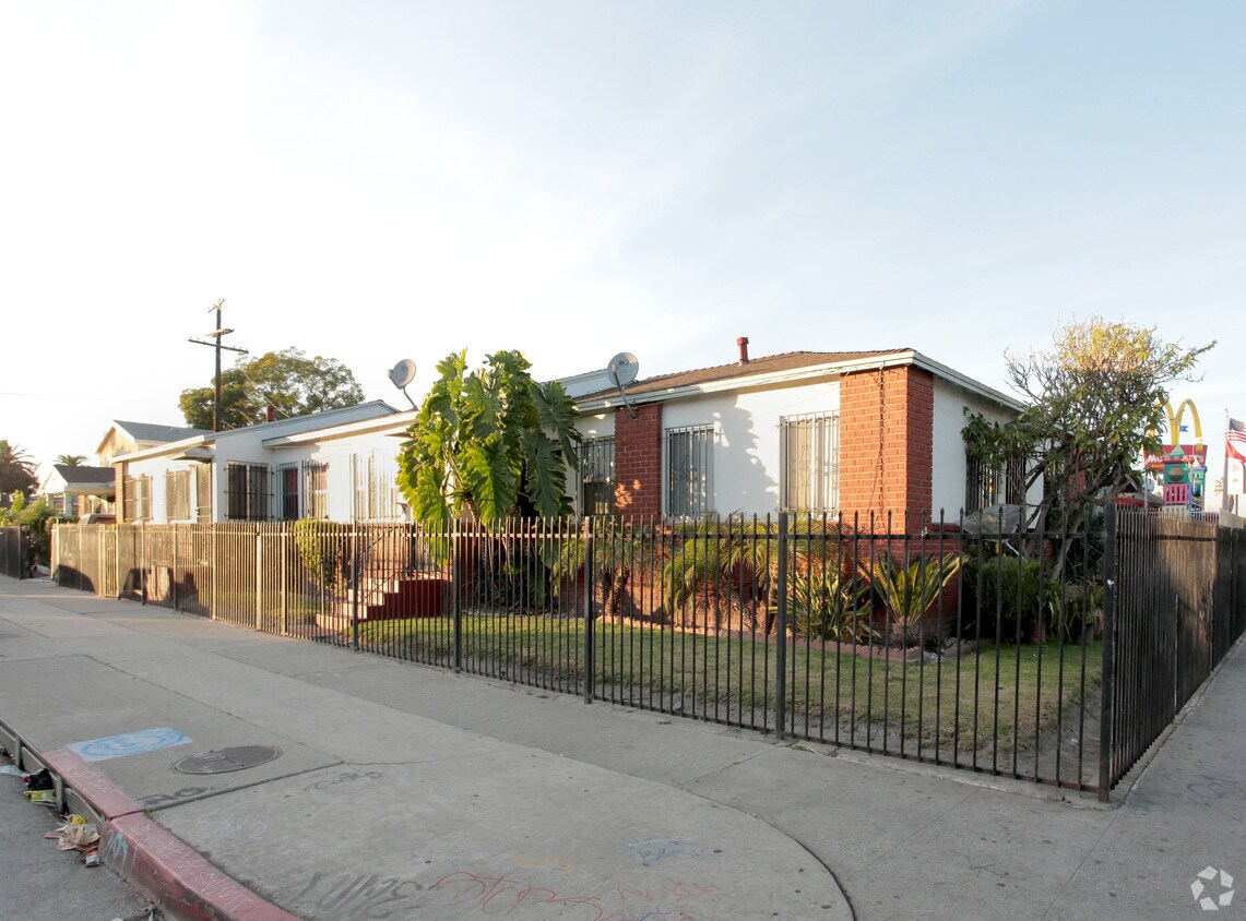 Primary Photo - 10025 Avalon Blvd