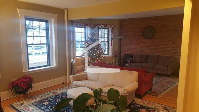 Photo - HOT ALLSTON LISTING!!!! Apartment