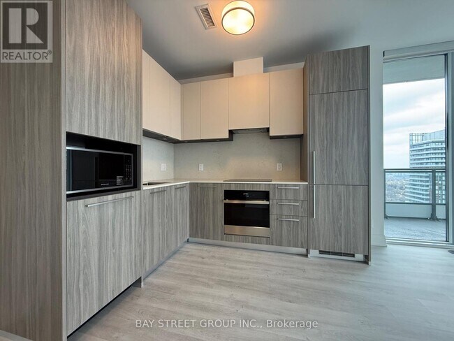 Photo du bâtiment - 65 Broadway Ave