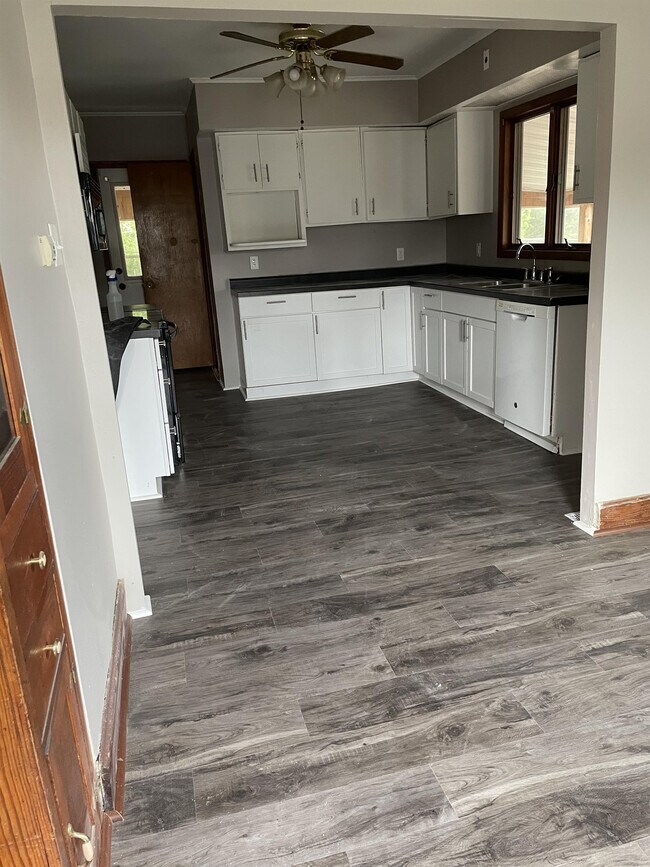 Foto del edificio - 2450 Pearl St