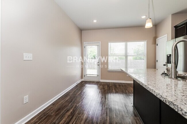 Foto del edificio - 11898 Brightside Pkwy