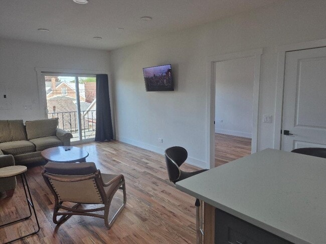Photo - 4144 N Parkside Ave Apartment