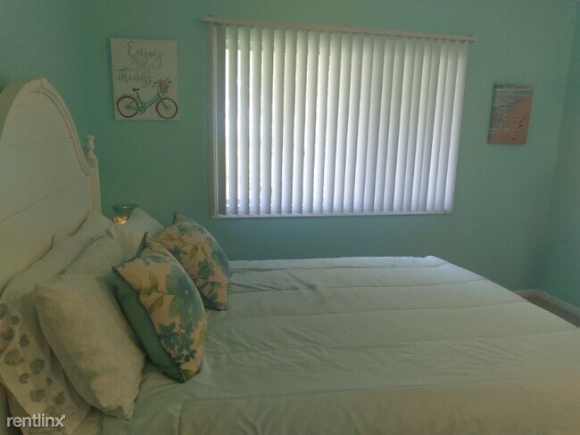 Foto del edificio - 1 br, 1 bath Condo - 3606 Lakeshore Dr