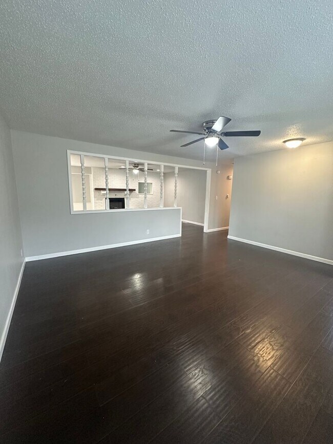 Building Photo - Updated 3BR Gem with HUGE Fenced Yard