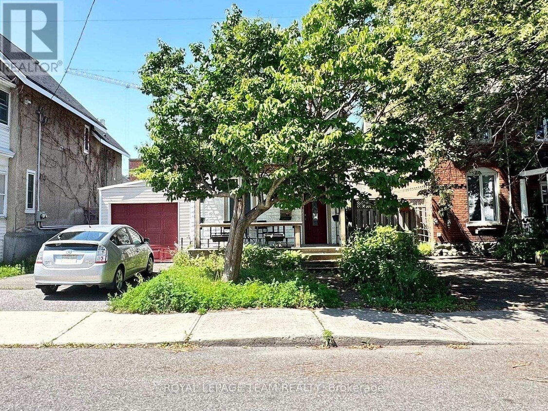 Primary Photo - 182-182 Lebreton St N