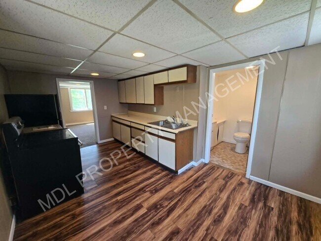 Foto del edificio - 401 Litchfield St
