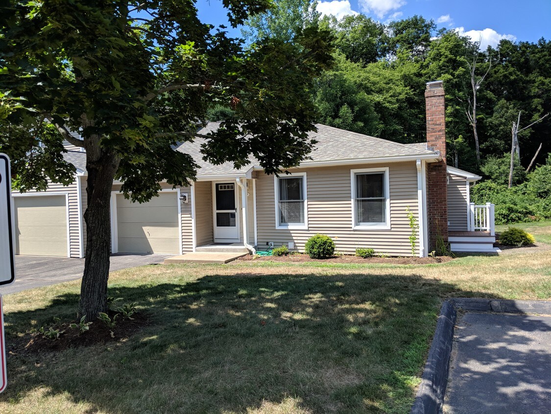 Foto principal - 69 Brookside Village