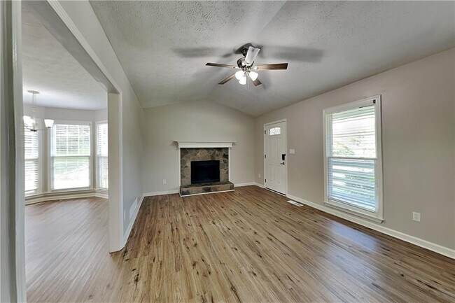 Foto del edificio - 39 Fawn Trail