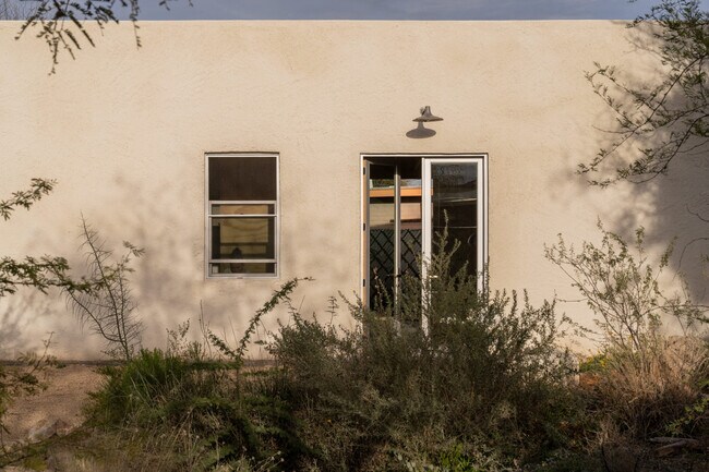 Foto del edificio - 2501 E Edison St