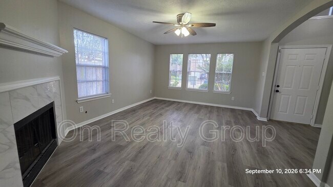 Foto del edificio - 1410 Hunter Green Ln