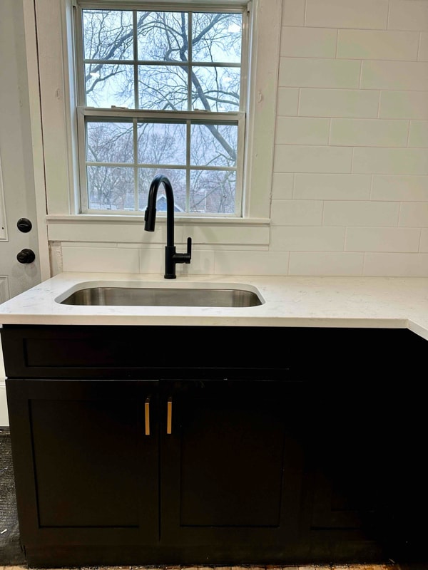 Building Photo - 218 N Main St