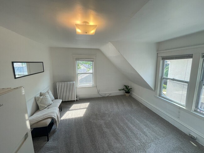 Foto del edificio - 735 Quincy St NE