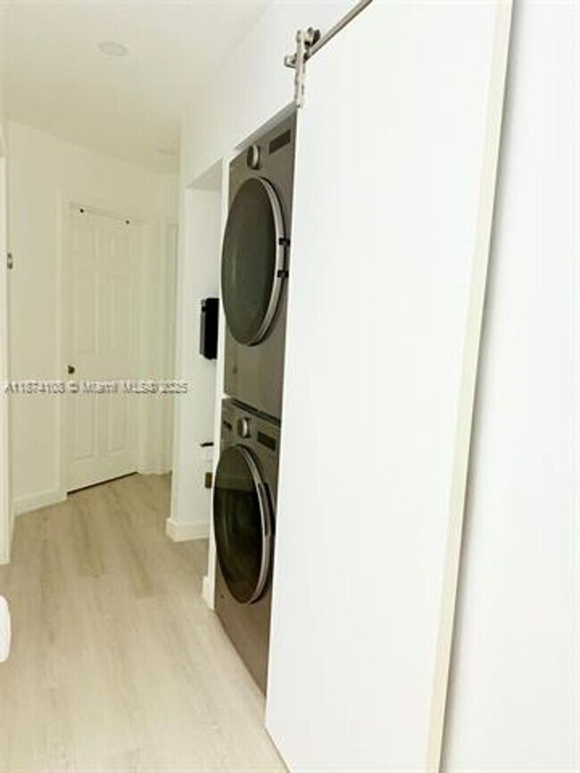 Foto del edificio - 3871 SW 147th Ave