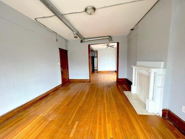 Foto del edificio - 4159 S Western Ave