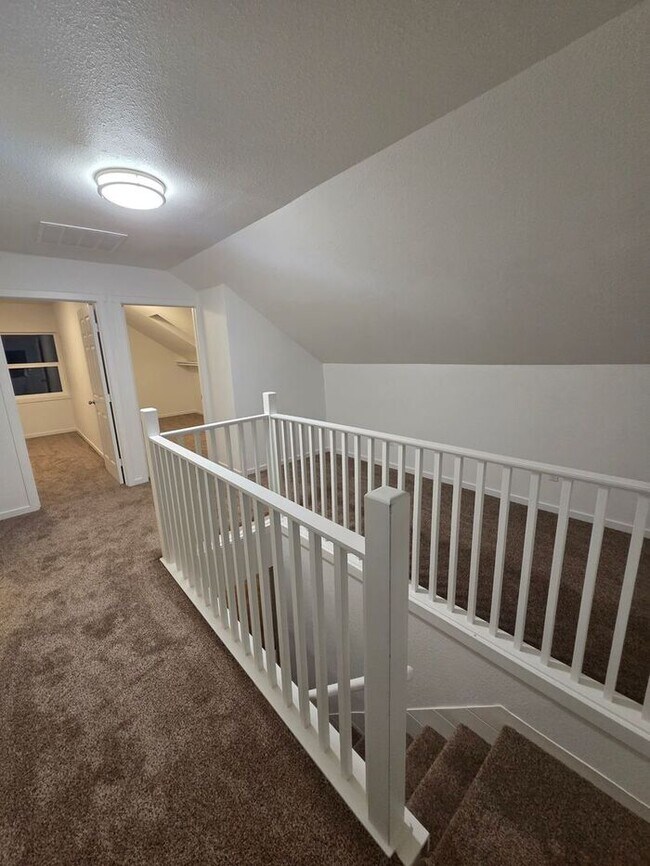 Foto del edificio - Tacoma 3+ Bedroom Beautiful Craftsman Home!!