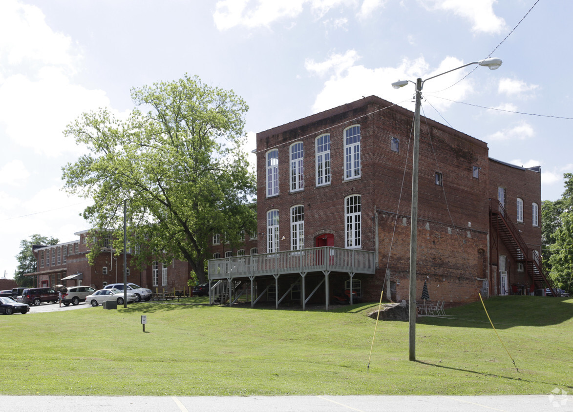 Primary Photo - Mandeville Mill Lofts