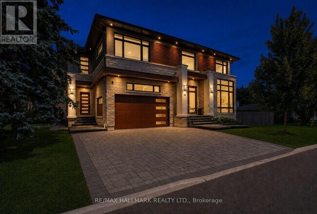 Photo du bâtiment - 66 Forest Grove Dr