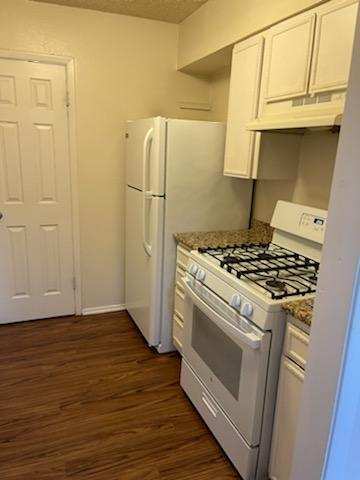 Foto del edificio - 4705 Diaz Ave