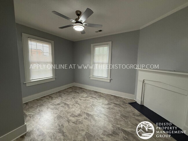 Foto del edificio - Affordable & Spacious 2-Bedroom in Convenient Orangeburg Location
