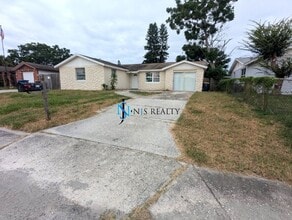 Building Photo - 8653 Spanish Moss Dr