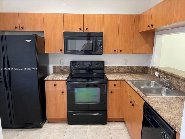 Foto del edificio - 2833 SW 82nd Ave