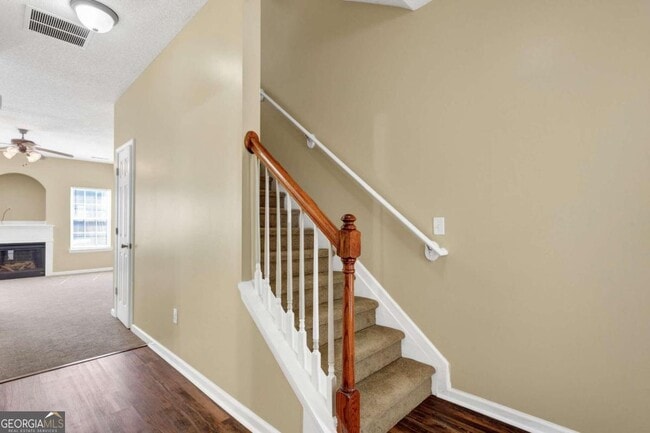 Building Photo - 2518 Capella Cir SW