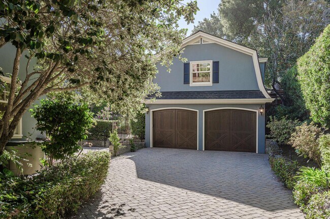 Foto del edificio - 719 W Poplar Ave