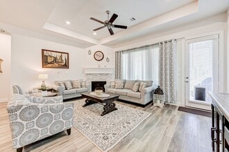 Building Photo - 4221 Davis Oak Dr