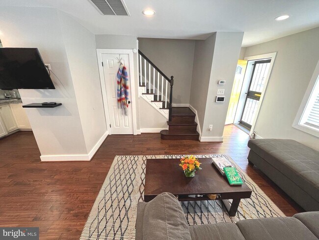 Foto del edificio - 3312 Clay St NE
