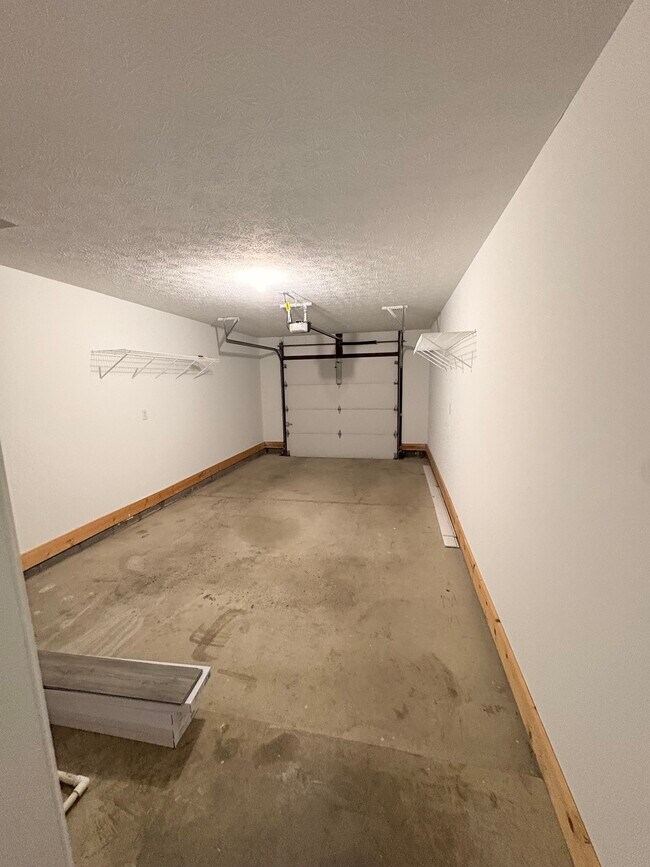 Foto del edificio - 10770 Central Ave