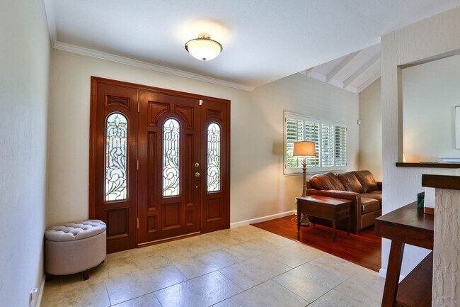 Building Photo - SAN JOSE -  Fully Furnished Ranch Style 4 ...