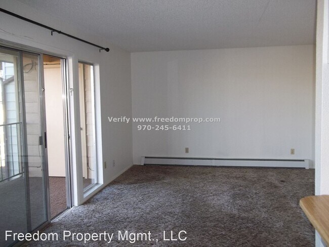 Building Photo - 804 E Cedar Ct