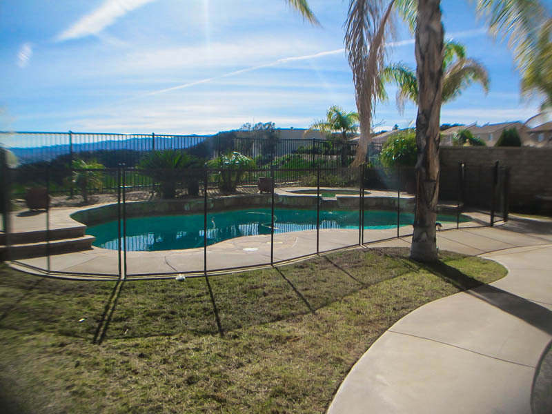 Building Photo - Castaic Pool Home for Rent!