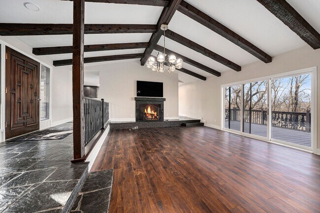 Foto del edificio - Beautiful Home in Ponca Hills