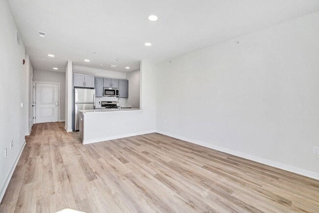 Interior Photo - Kinsley