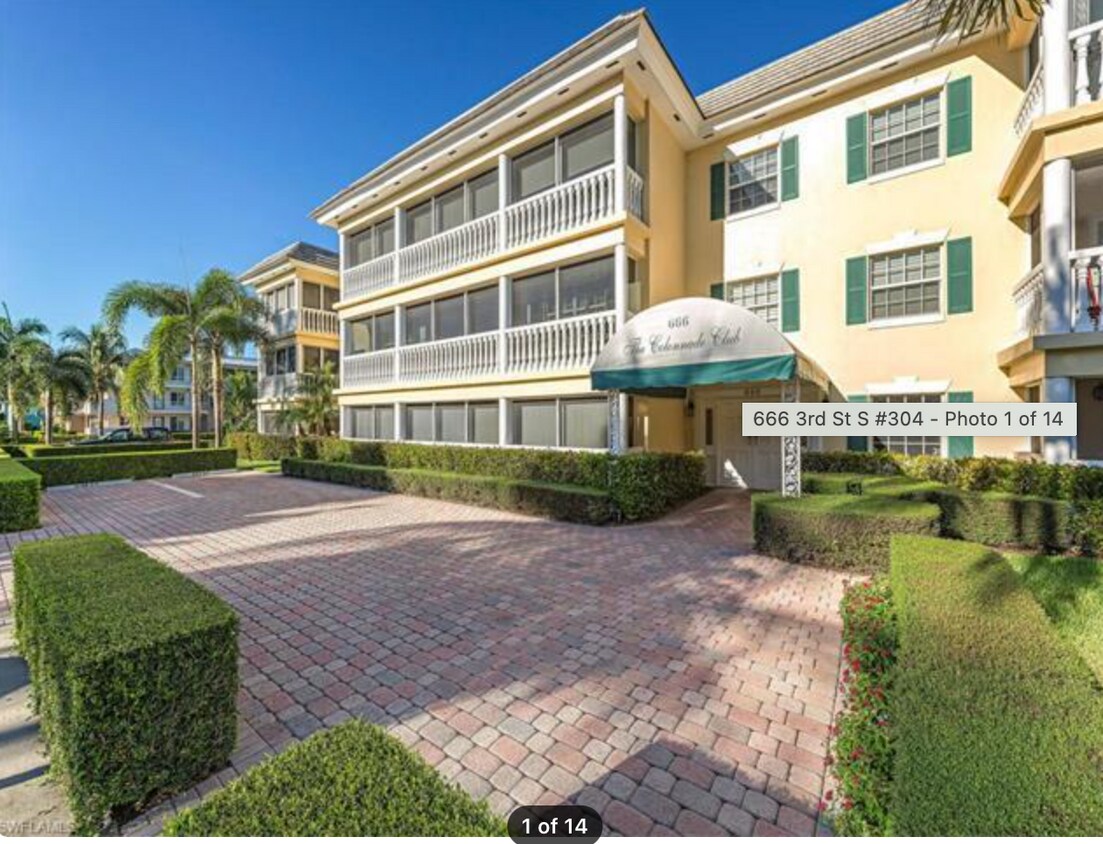 Foto principal - 666 3rd St S