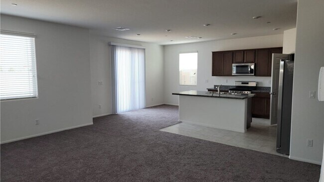 Building Photo - 6094 Rose Springs Ave