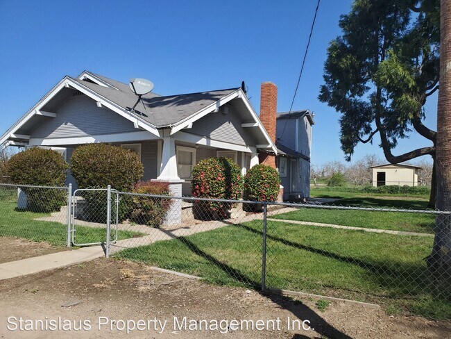 Building Photo - 3 br, 2 bath House - 2473 Bangs Avenue