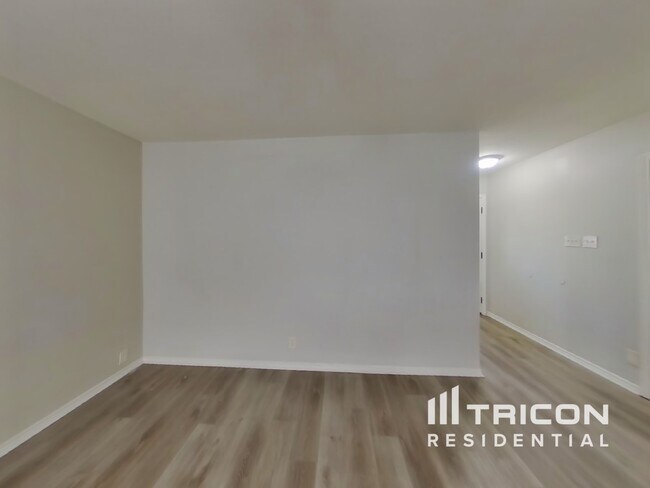 Foto del edificio - 4900 Nuthatch St