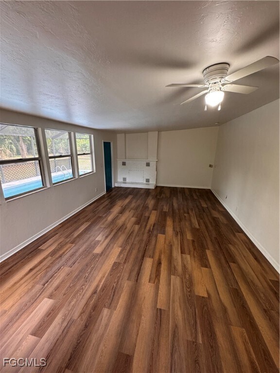 Foto del edificio - 1840 Maple Ave