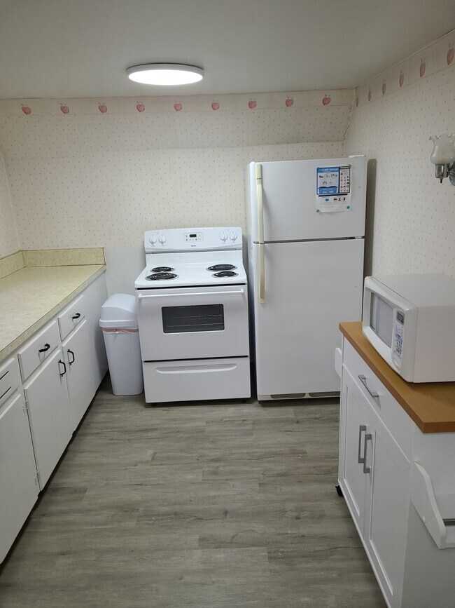 Kitchen - 4 Pipers Ln