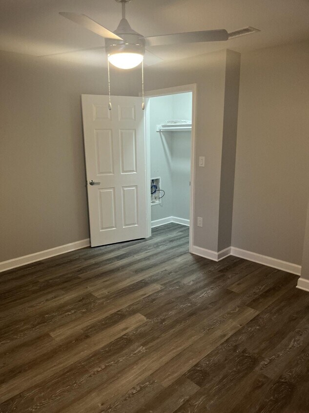 Foto principal - 1500 S Jupiter Rd