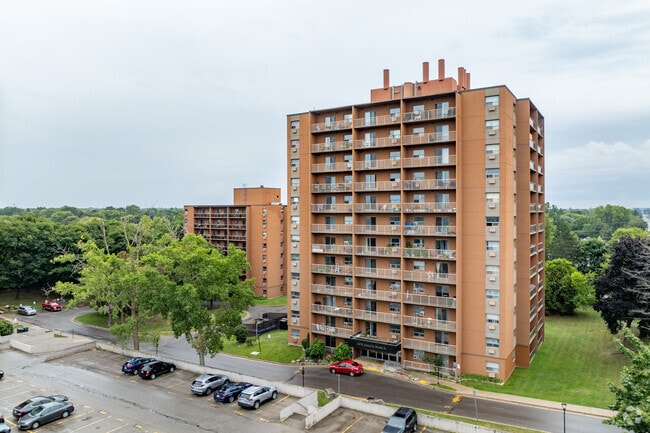 Building Photo - Adelaide Towers I - III