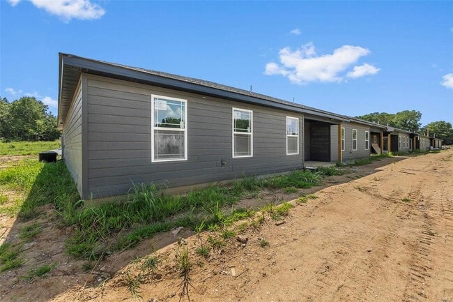 Building Photo - 128 Beechwood Ln