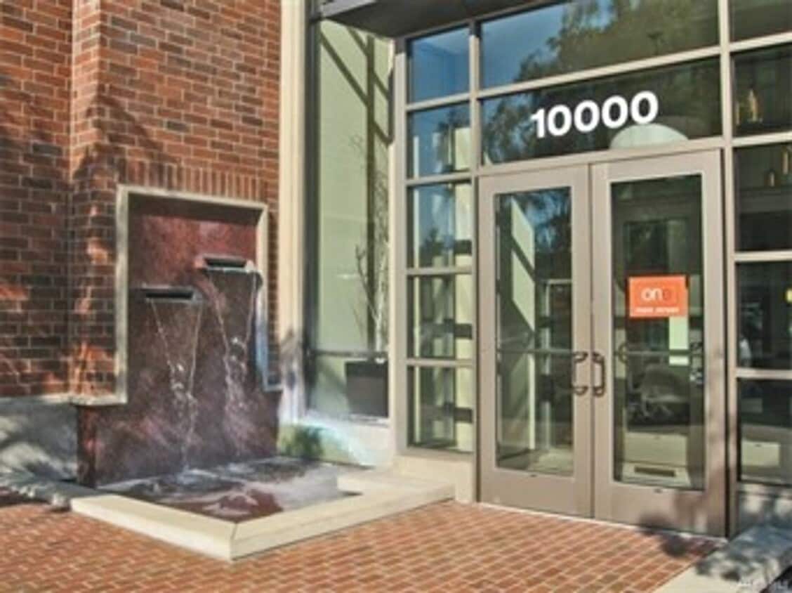Primary Photo - 2Bd/2Ba Bellevue Condo