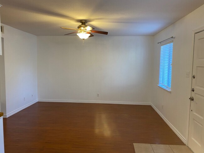 Building Photo - 4209 Burnet Rd