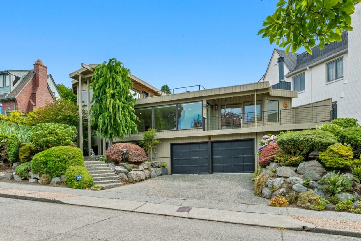 Foto principal - 4Bd/3Ba Seattle House
