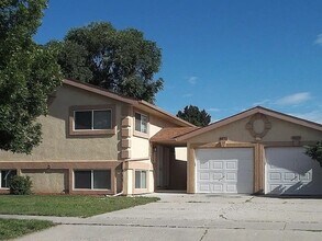 Building Photo - 4620-4622 Galley Rd