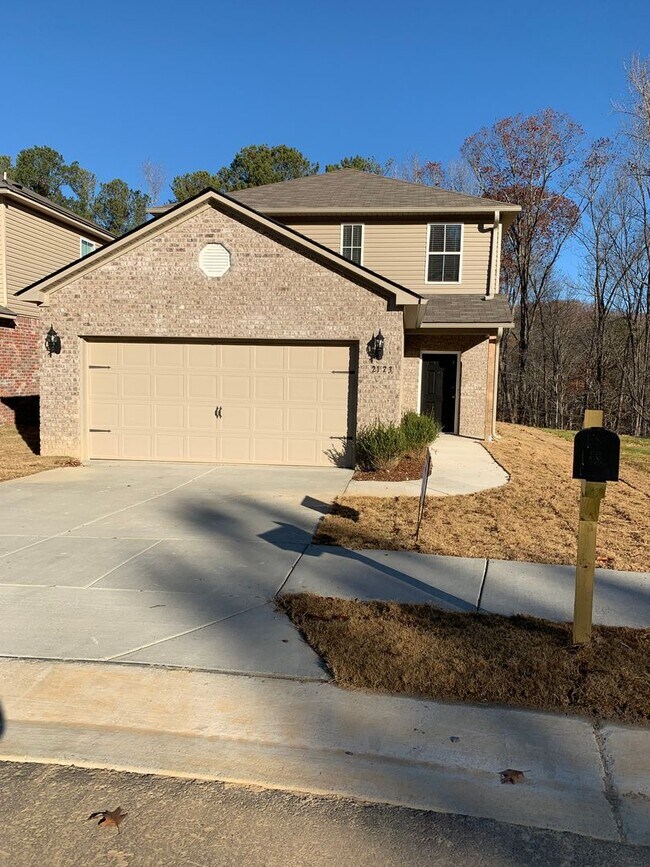 Foto del edificio - NO HIDDEN FEES! Three Bedroom | Two and a Half Bath Home in Kilpatrick Landing